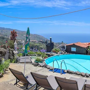 Holiday home Casas Tipicas Candelaria Tabua, Ponta do Sol (Madeira)